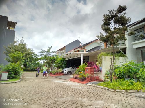foto posisi tengah perumahan IMPERIAL GARDEN