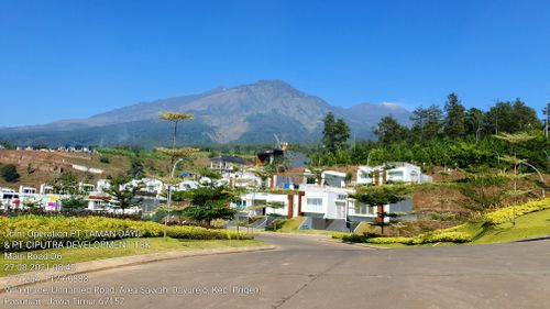 foto posisi tengah perumahan THE TAMAN DAYU