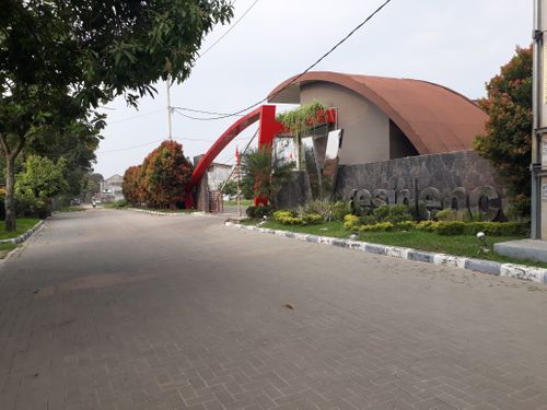 foto gerbang perumahan V RESIDENCE