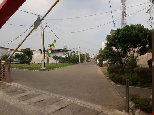 foto posisi tengah perumahan V RESIDENCE