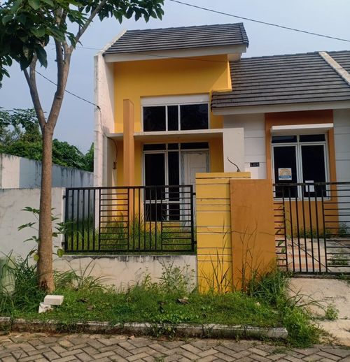 foto tampak rumah tipe 42 BRYA perumahan GRAND NUSA INDAH 2