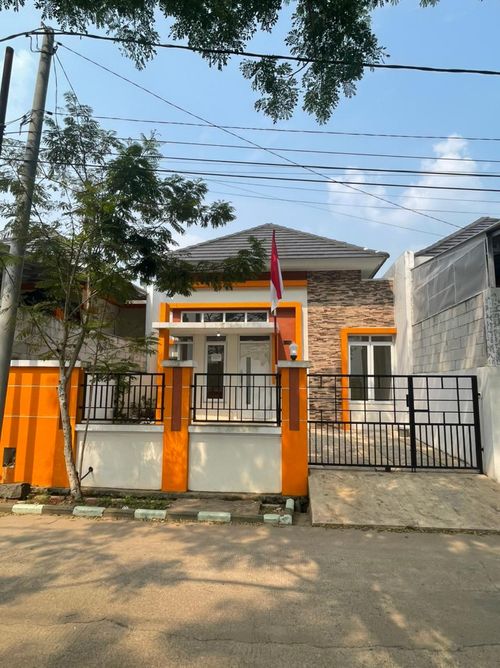 foto tampak rumah tipe 68 LISIANTHUS perumahan GRAND NUSA INDAH 2