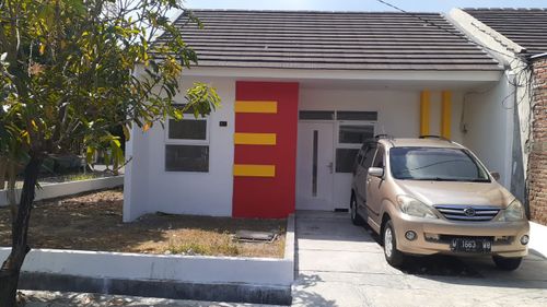 foto tampak rumah tipe 28/120 perumahan SWAN MENGANTI PARK