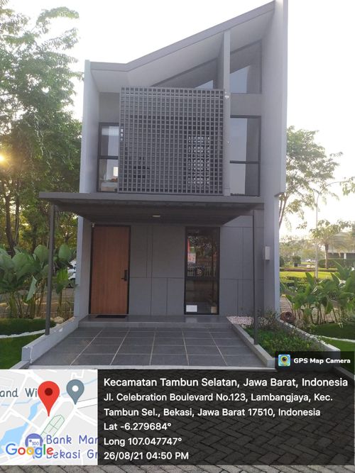 foto tampak rumah tipe T. 48/60 perumahan GRAND WISATA DISTRIK