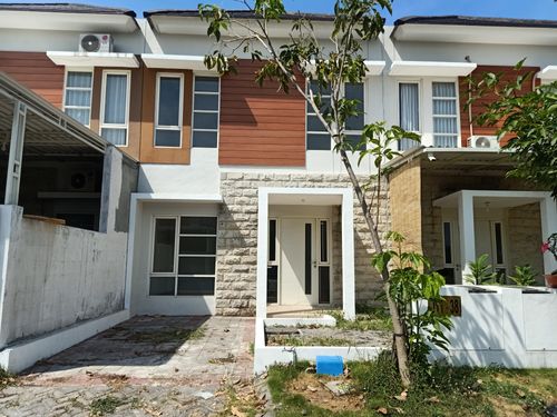 foto contoh rumah perumahan Taman Vancouver