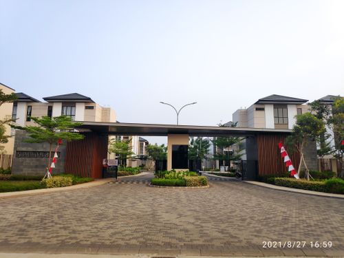 foto gerbang perumahan Semayang