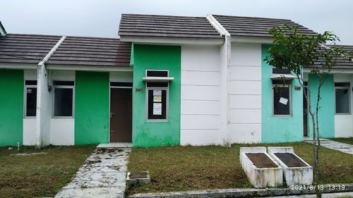 foto tampak rumah tipe LILY C perumahan PARK WAY