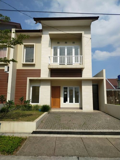 foto tampak rumah tipe 148/144 perumahan Garden City 1