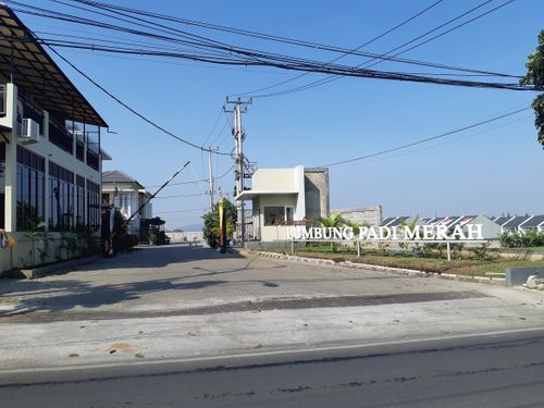 foto gerbang perumahan Lumbung Padi Merah