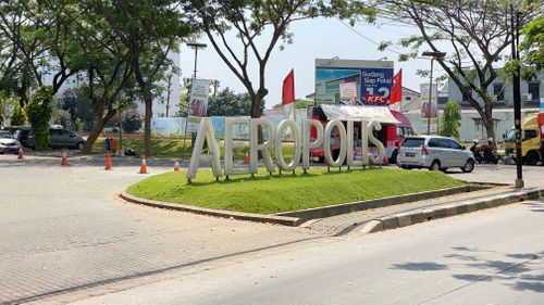 foto gerbang perumahan APARTEMENT AEROPOLIS