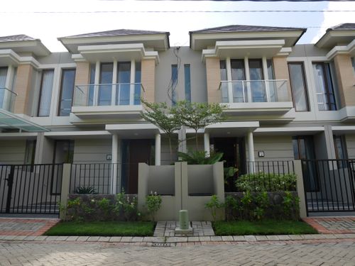foto tampak rumah tipe 90/78 perumahan Pantai Mentari Hampton Regency