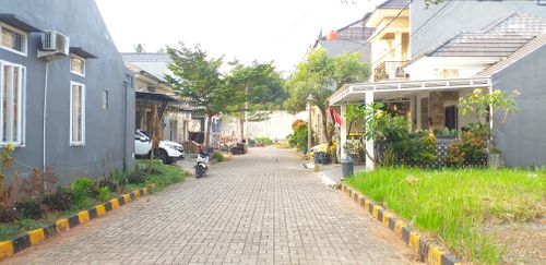 foto posisi tengah perumahan Grand Victoria 1