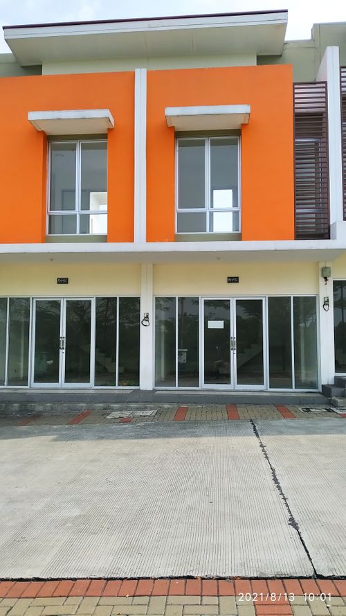 foto tampak rumah tipe GRAND BOULEVARD A perumahan RUKO CITY SQUARE 2 ( CITRA MAJA RAYA )