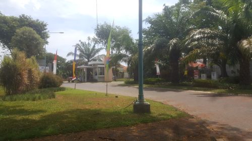 foto gerbang perumahan Cluster Taman Alamanda - GRAHA PADMA
