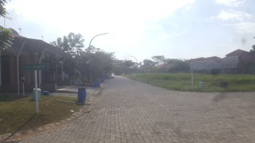 foto posisi tengah perumahan Cluster Taman Lavender - GRAHA PADMA