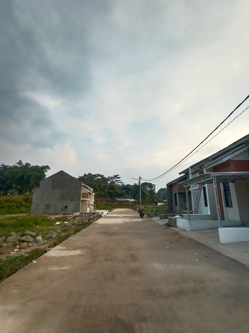 foto posisi tengah perumahan G-Land Katapang Residence 1