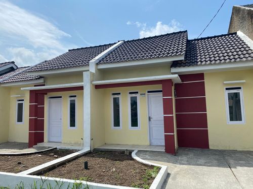 foto tampak rumah tipe Standar perumahan Bumi Endah Residence 2