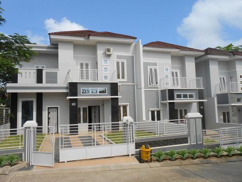 foto tampak rumah tipe 85 perumahan LAZIO RESIDENCE