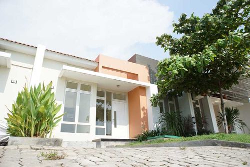 foto tampak rumah tipe 96/252 perumahan Cluster Taman Alamanda - GRAHA PADMA