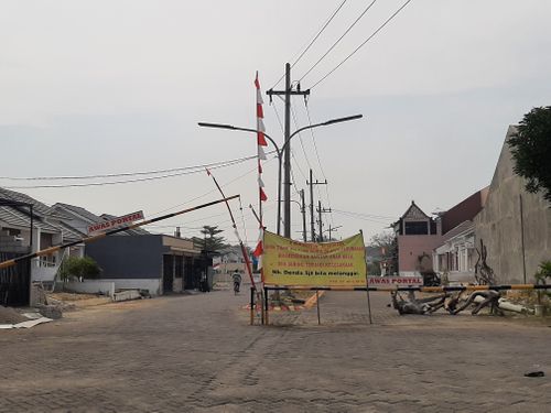 foto gerbang perumahan Sentraland Residence