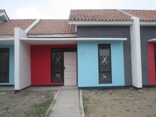 foto tampak rumah tipe RS. 30/84 perumahan Perumnas Samesta Griya Jetis Permai