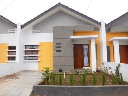 foto tampak rumah tipe 45 Platinum perumahan GRAHA KENCANA BATUJAJAR
