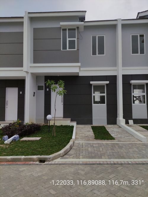 foto tampak rumah tipe 47 perumahan Grand City Balikpapan Cluster Hayfield