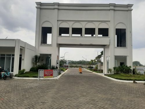 foto gerbang perumahan SAPPHIRE MANSION