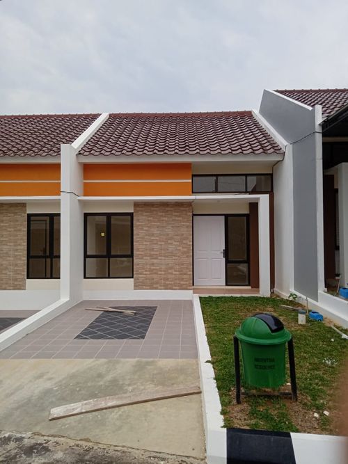foto tampak rumah tipe E 09 38/90 perumahan ARGENTINA RESIDENCE