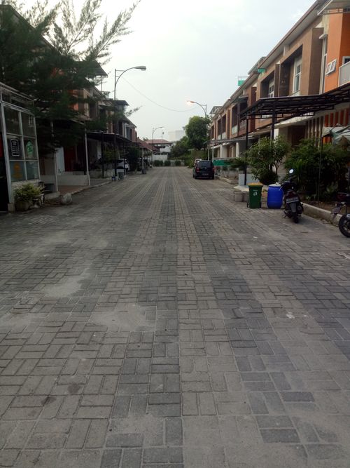 foto posisi tengah perumahan SETIABUDI LANDMARK