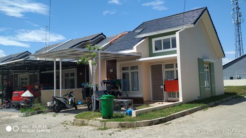 foto tampak rumah tipe Saphire perumahan Mutiara Gading 2