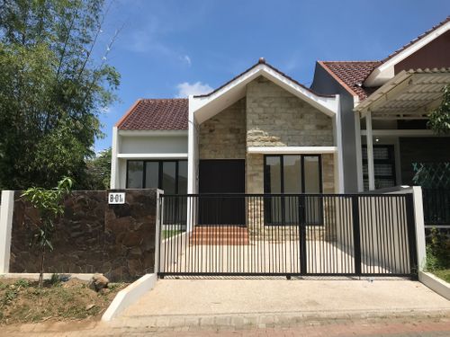 foto tampak rumah tipe 58/128 perumahan Greenland at Tidar