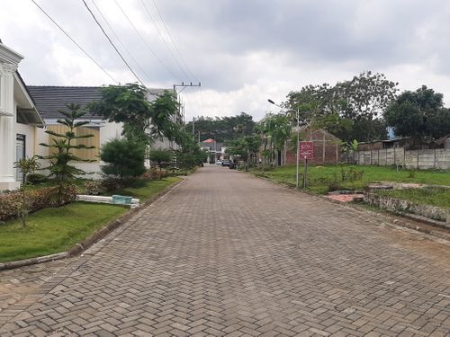 foto posisi tengah perumahan SAPPHIRE MADANI