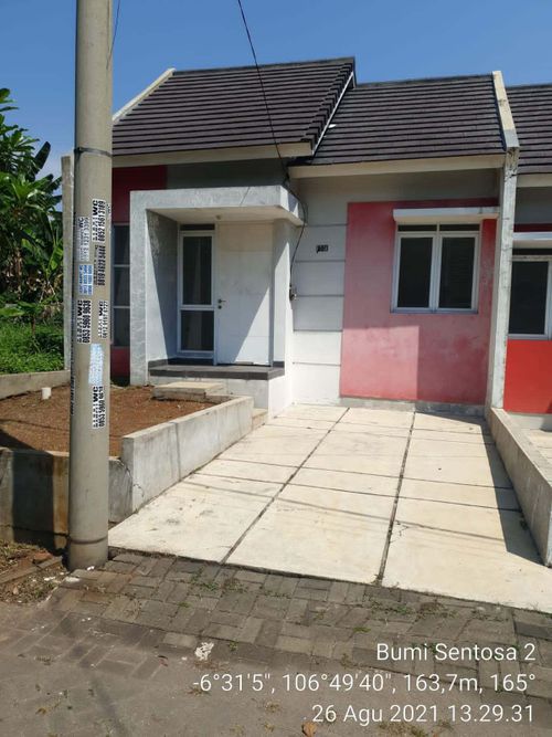 foto tampak rumah tipe Gardenia 9 perumahan BUMI SENTOSA 2