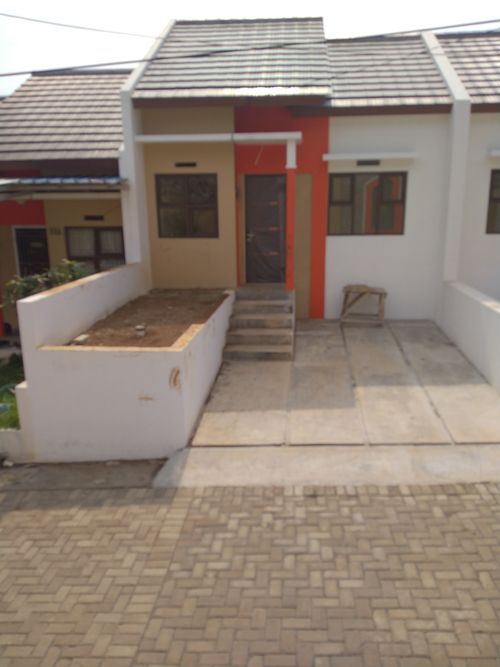 foto tampak rumah tipe Burangrang / 36 - 114 perumahan GREENVILLE GOFUR