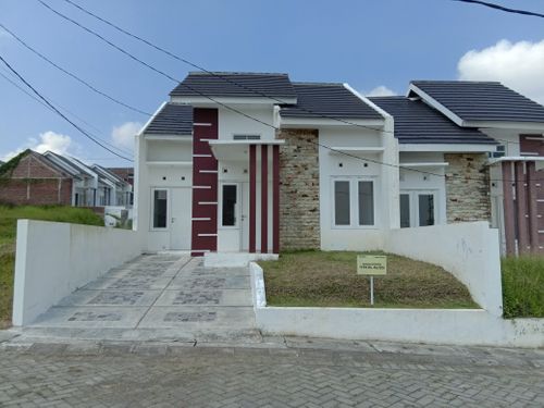 foto tampak rumah tipe RS. 45/105 perumahan Sentraland Residence