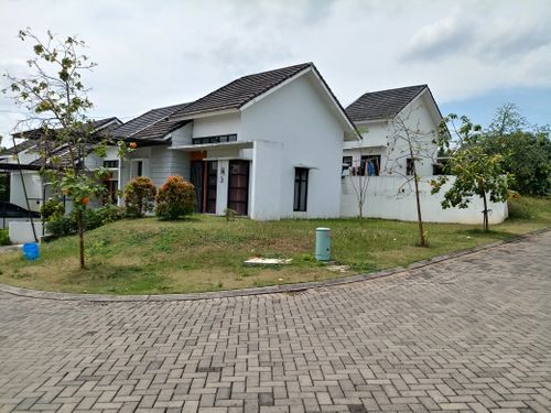 foto posisi tengah perumahan BSB Village Aurora Garden