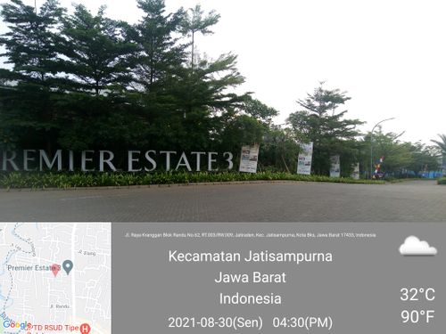 foto gerbang perumahan Premier Estate 3
