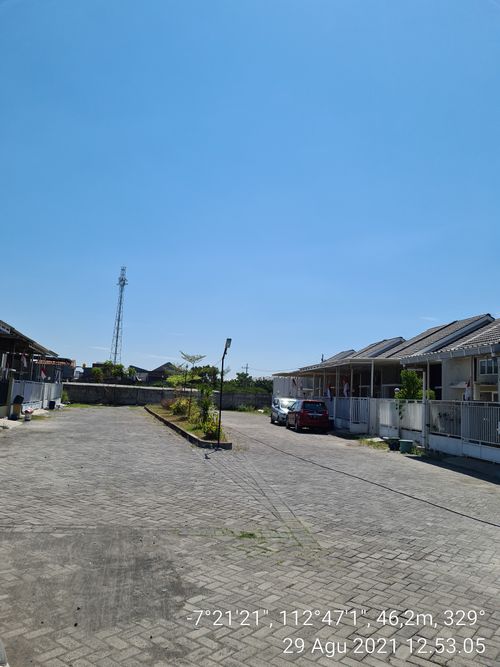 foto posisi tengah perumahan Alana Regency Tambak Rejo