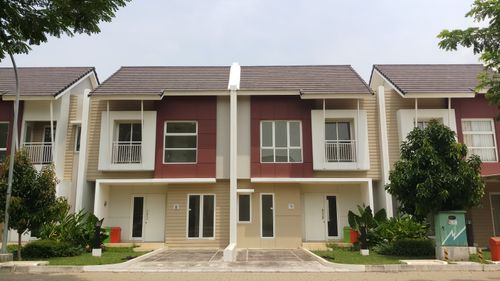 foto contoh rumah perumahan Summarecon Emerald Karawang - Cluster Advani