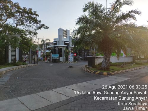 foto gerbang perumahan TAMAN RIVERA REGENCY