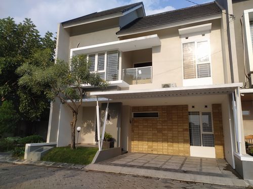 foto contoh rumah perumahan Puri Arsita Singopuran