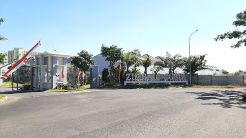 foto gerbang perumahan ZIMBALI COSTA PAKUWON CITY