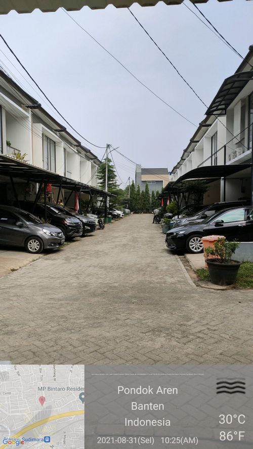 foto posisi tengah perumahan Bhuvana Residence