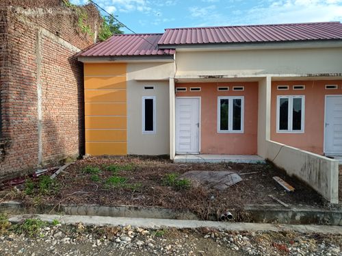foto tampak rumah tipe 36/72 perumahan Griya Surya Regency