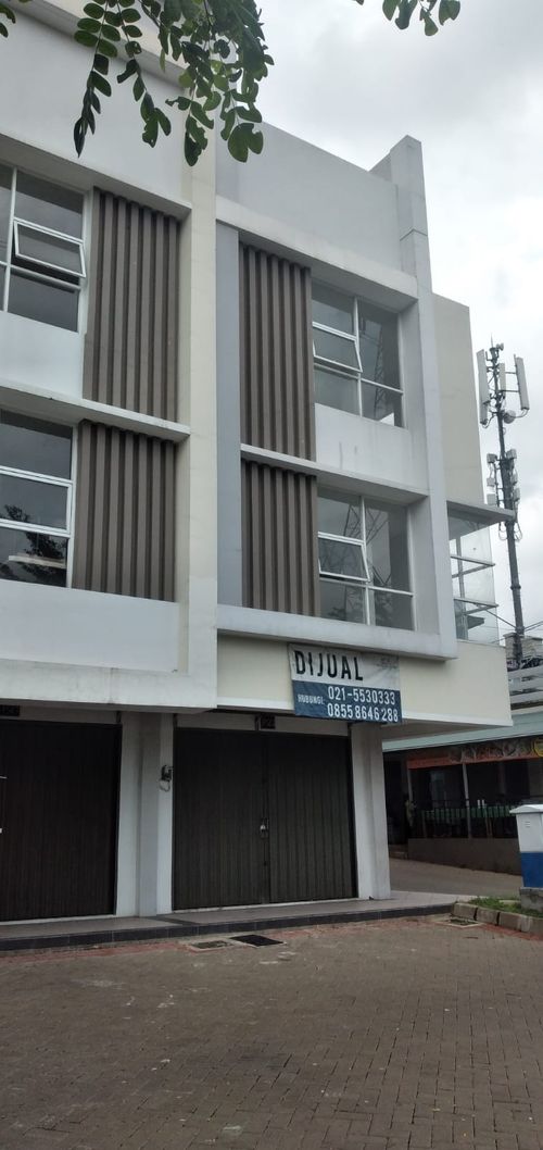 foto tampak rumah tipe Ruko Ufit Pasar perumahan PT. BINA SARANA MEKAR