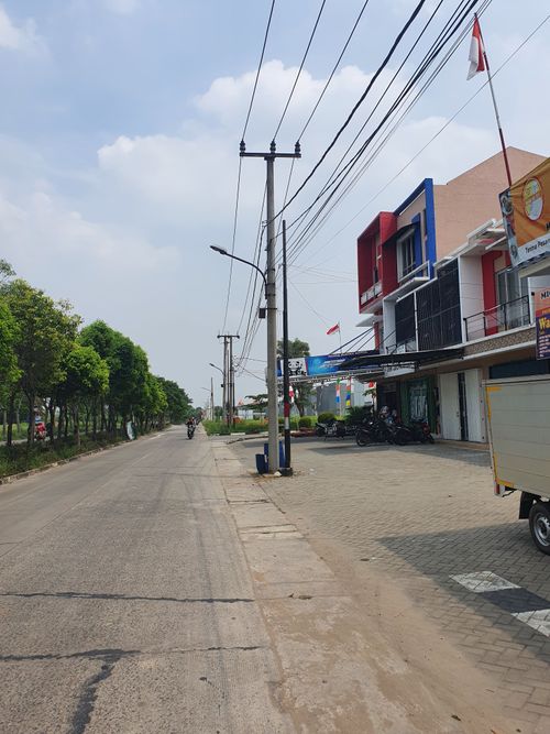 foto posisi tengah perumahan Duta Indah Residence - Rukan Emerald