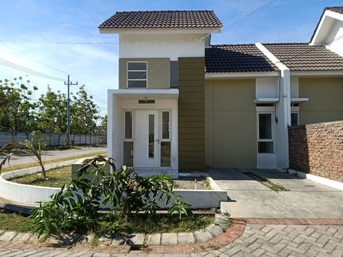 foto tampak rumah tipe WARM SUDUT perumahan Surya Breeze
