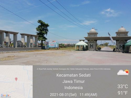foto gerbang perumahan ROYAL PARK JUANDA