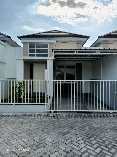 foto tampak rumah tipe 36 perumahan GRAND CERME REGENCY